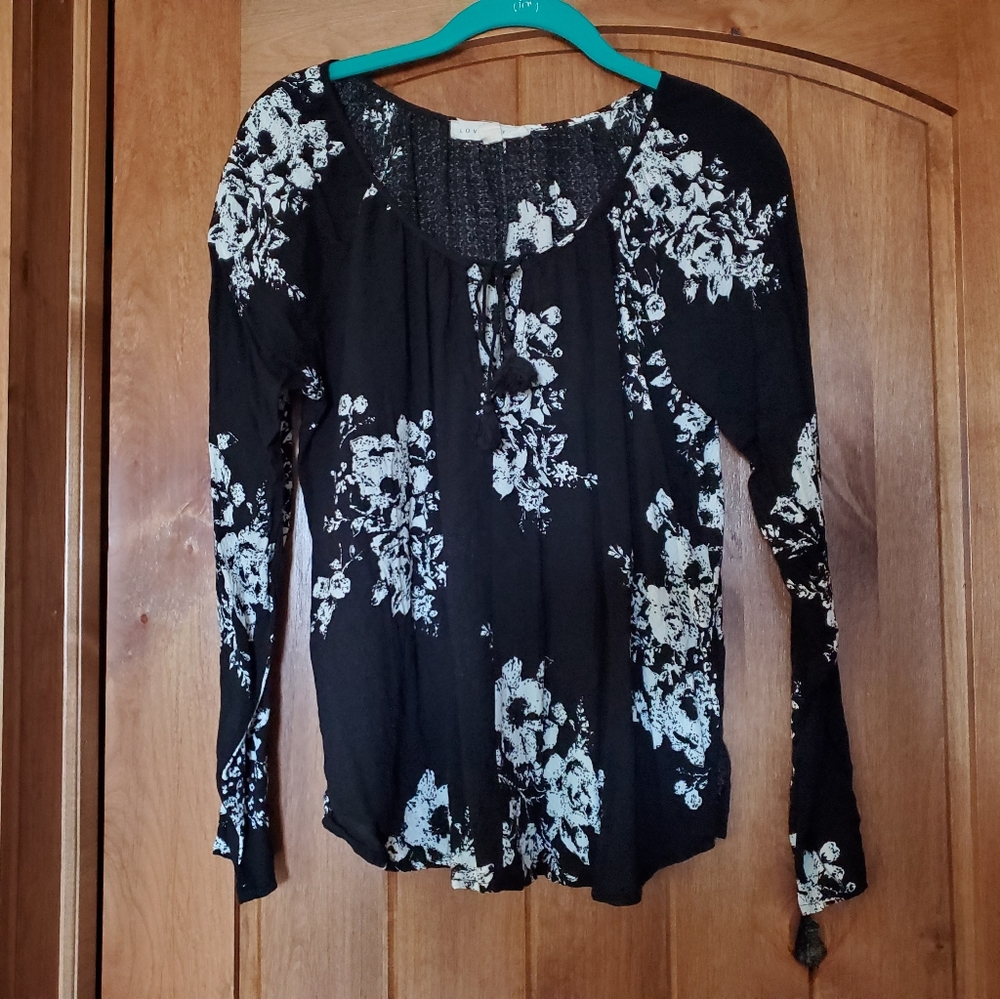 Love Stitch Black Floral Top